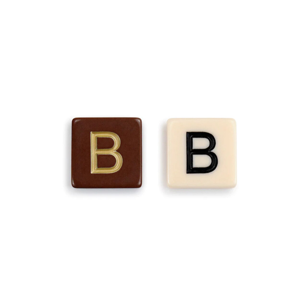 Bananagrams Signature Edition premium letter tile compared with standard tile