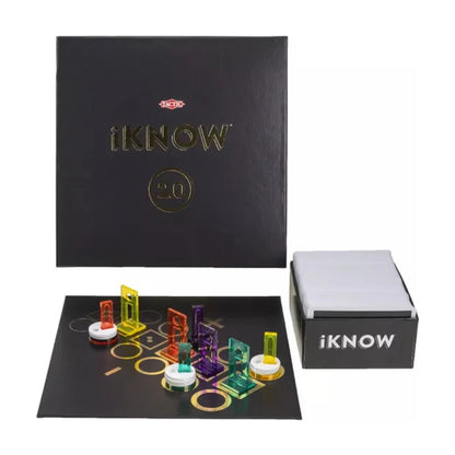 iKNOW 2.0 quiz board game with board cards and player pieces
