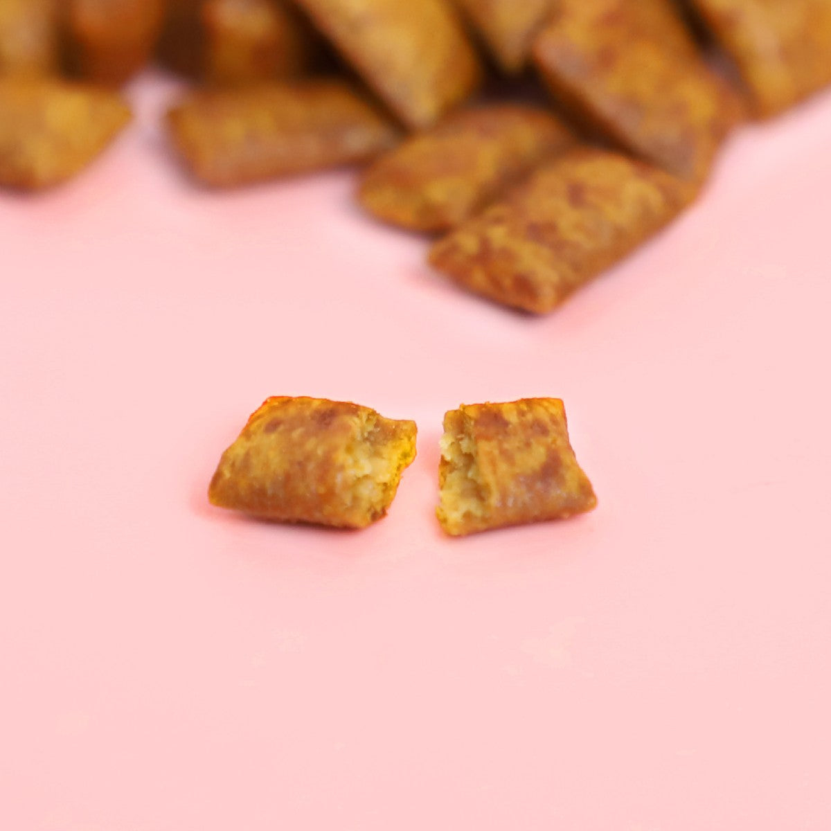 Kit Cat Purrfect Pockets Hairball Control close-up showing crunchy shell and creamy center